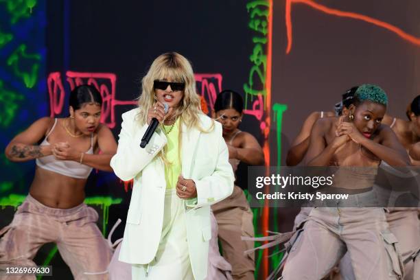 Rapper Mia Photos and Premium High Res Pictures - Getty Images