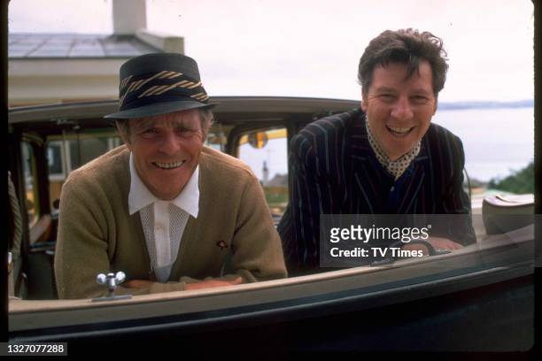 Entertainers Max Bygraves and Dickie Henderson, circa 1969.