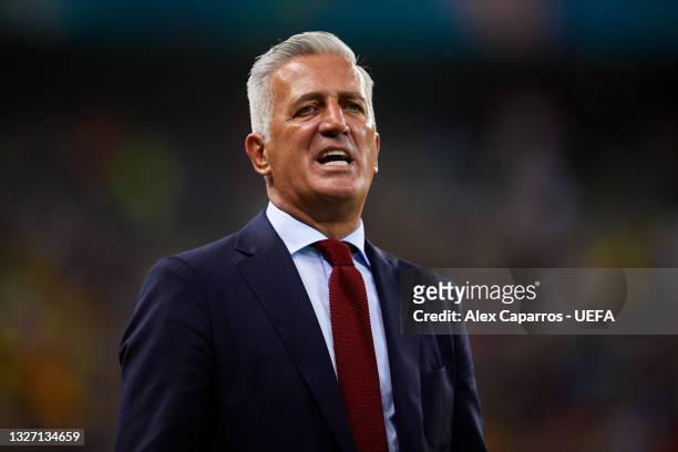 Head Coach Vladimir Petkovic of Switzerland gives instructions during the UEFA Euro 2020 Championship Round of 16 match between France and...
