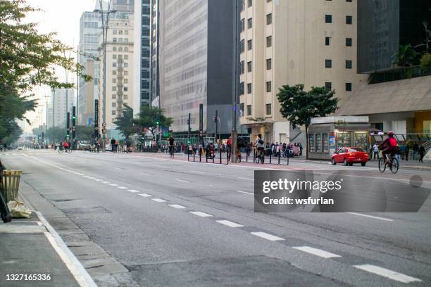 paulista avenue - avenida imagens e fotografias de stock