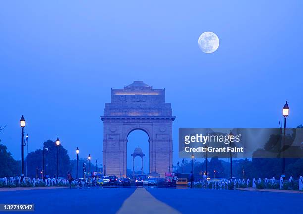 monument at twilight. - india gate ストックフォトと画像