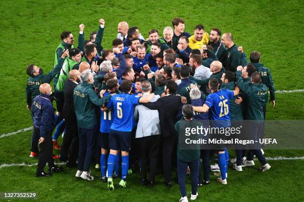 Players of Italy celebrate after victory in the UEFA Euro 2020 Championship Semi-final match between Italy and Spain at Wembley Stadium on July 06,...