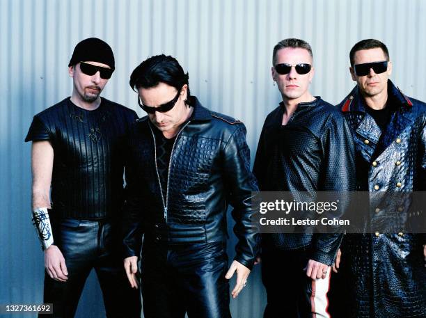 Edge Singer 311,238 Singer Songwriter Photos & High Res Pictures - Getty Images