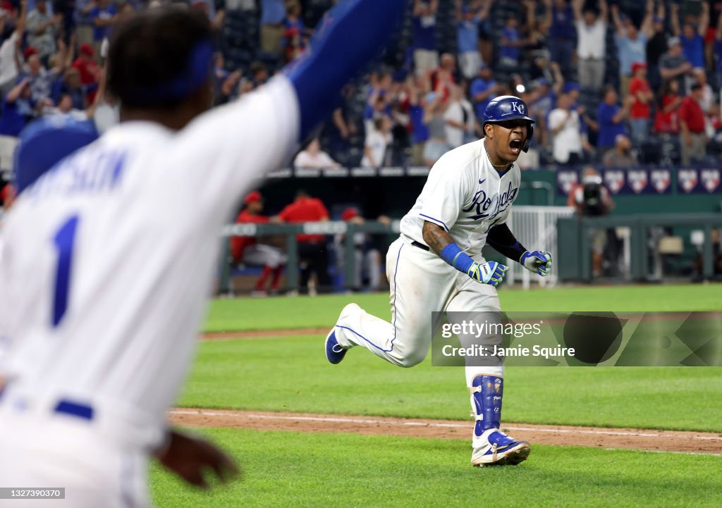 Cincinnati Reds v Kansas City Royals