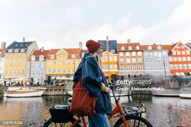 sightseeing - copenhagen stock pictures, royalty-free photos & images