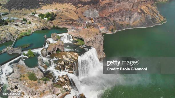 aerial view of shoshone falls. idaho, usa - river snake stock pictures, royalty-free photos & images