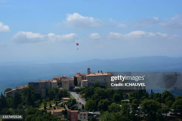 view of gourdon village france - south of france stock-fotos und bilder