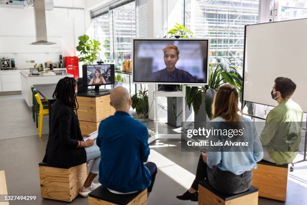 Videoconference Mask 1,146 Asian Business Meeting Face Mask Stock Photos, High-Res Pictures ...