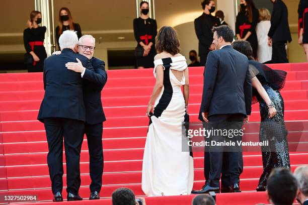 Director of the festival Thierry Fremaux, Andre Dussollier, Sophie Marceau and movie director Francois Ozon attend the "Le Genou D'Ahed " screening...