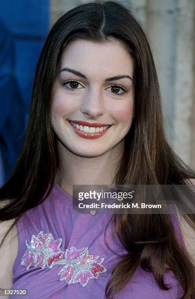 Actress Anne Hathaway arrives at the film premiere of Crazy/Beautiful June 28, 2001 in Los Angeles, CA. The film opens nationwide June 29, 2001.