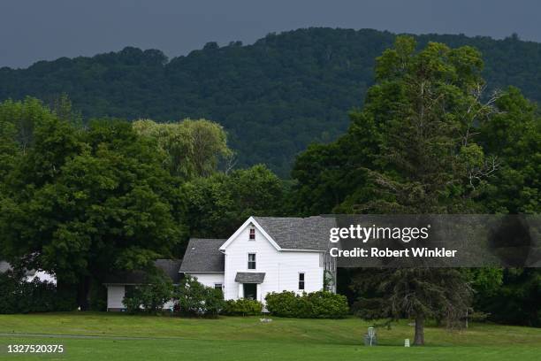 the coming storm - ominous mountains stock pictures, royalty-free photos & images