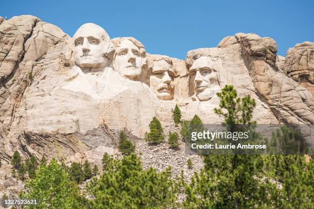 south dakota vacation road trip - mt rushmore stock pictures, royalty-free photos & images