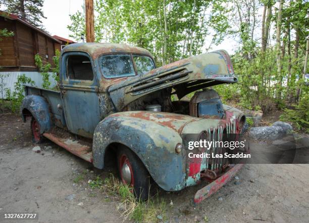 rustic car - talkeetna stock pictures, royalty-free photos & images