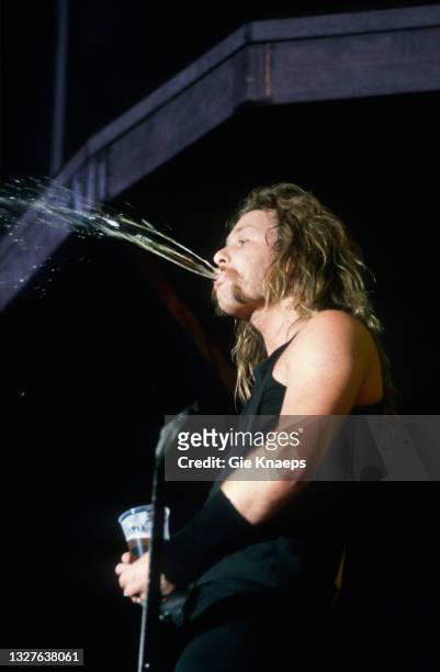 Metallica, James Hetfield, Monsters of Rock Tour, Hasselt, Belgium, 30 August 1991.
