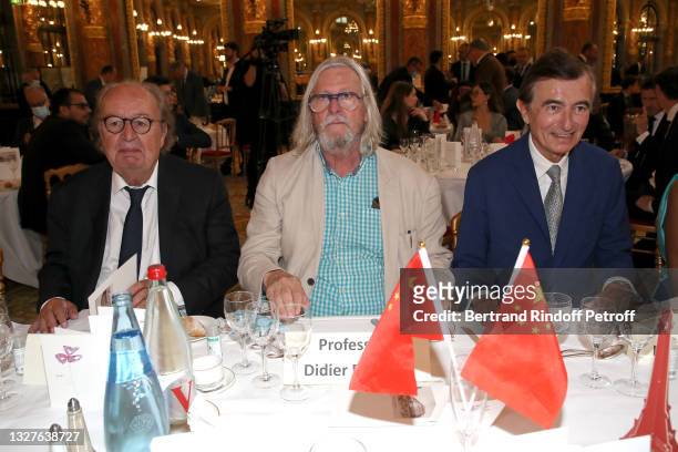 Of "Editions Michel Lafon", Michel Lafon, Professor Didier Raoult and Philippe Douste-Blazy attend the Lunch in Honor of Professor Didier Raoult at...