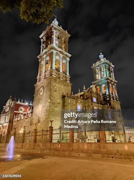 cathédrale de puebla, mexique - ville de puebla photos et images de collection