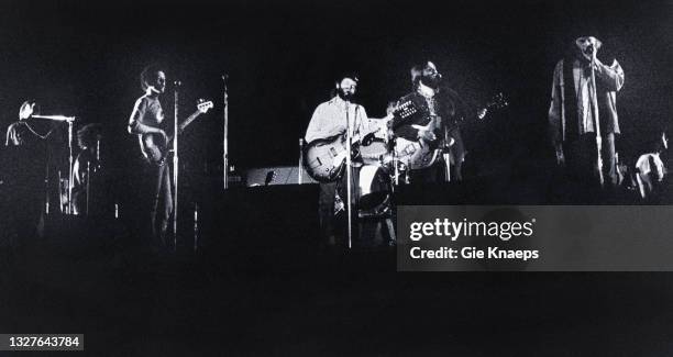 The Beach Boys, Blondie Chaplin, Al Jardine, Carl Wilson, Mike Love, Sportpaleis Ahoy, Rotterdam, Holland, 13 May 1972.