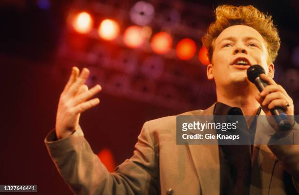Ali Campbell, Diamond Awards Festival, Antwerpen, Belgium, 17 November 1989.