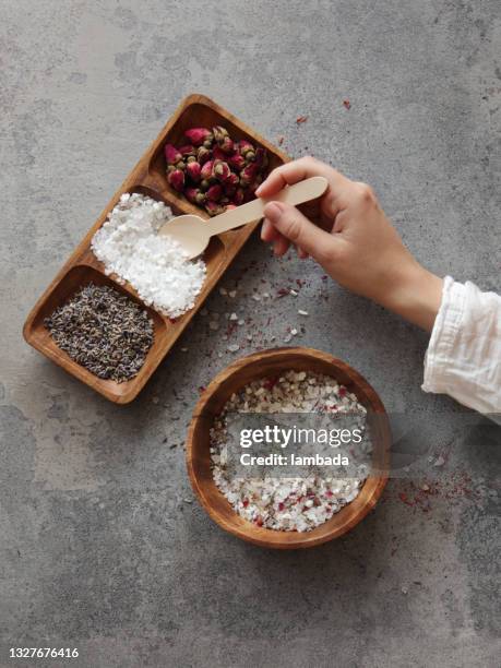 diy badesalz - bath salt stock-fotos und bilder