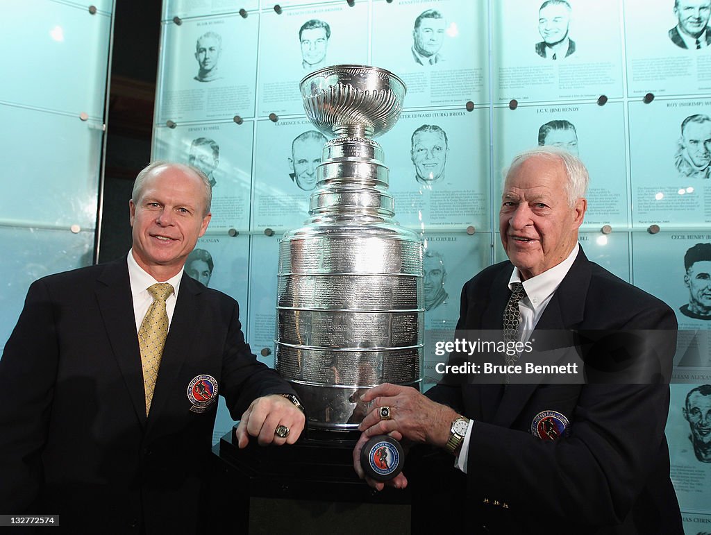 2011 Hockey Hall Of Fame Induction