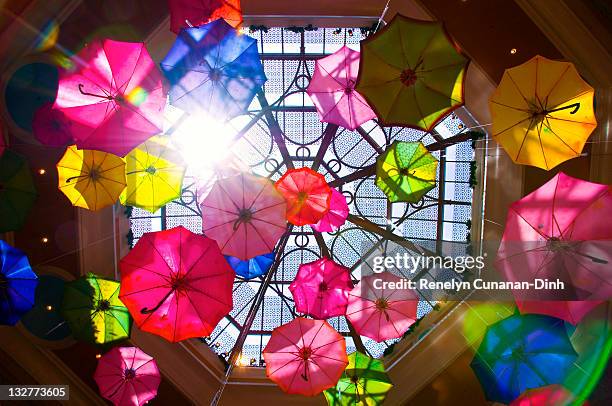 colorful umbrellas - the palazzo stockfoto's en -beelden