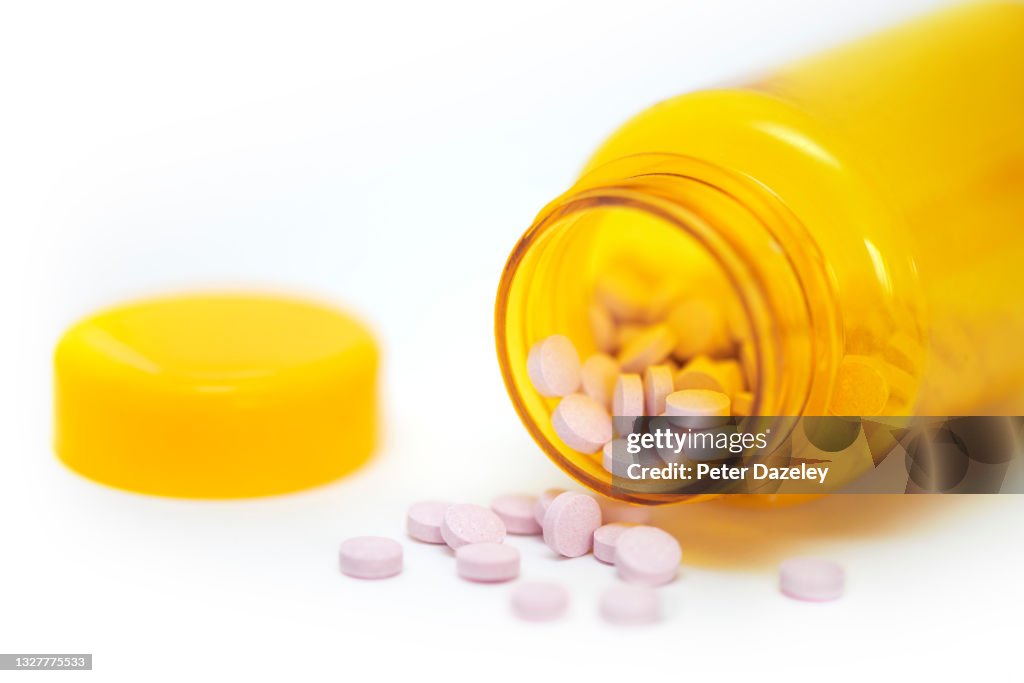 Vitamin B-12 pills