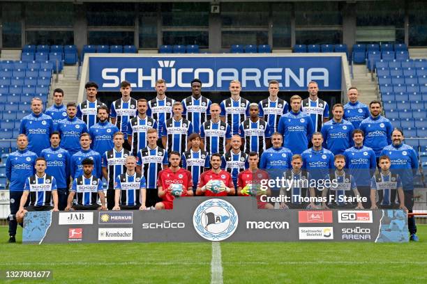 Videoanalyst Rafael Gameiro, Guilherme Ramos, Janni Luca Serra, Fabian Klos, Bryan Lasme, Amos Pieper, Fabian Kunze, Mike van der Hoorn and staff...