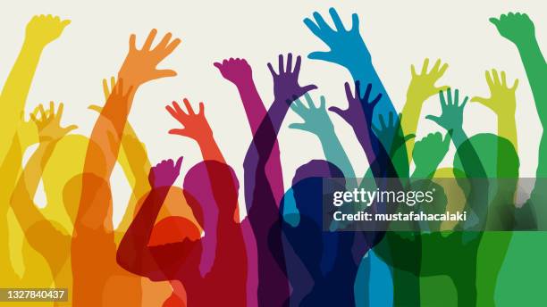 ilustrações de stock, clip art, desenhos animados e ícones de colourful crowd with raised arms - pessoa feliz