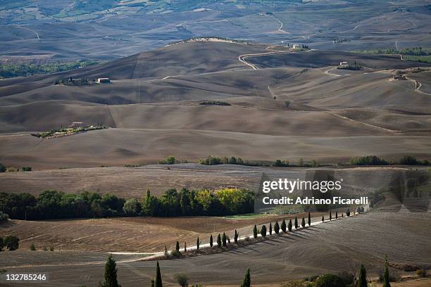 country roads - adriano ficarelli stockfoto's en -beelden