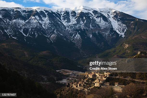 brantes, provence - vaucluse stock pictures, royalty-free photos & images