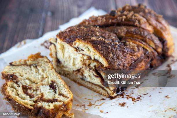 cinnamon raisin babka - raisin challah stock pictures, royalty-free photos & images