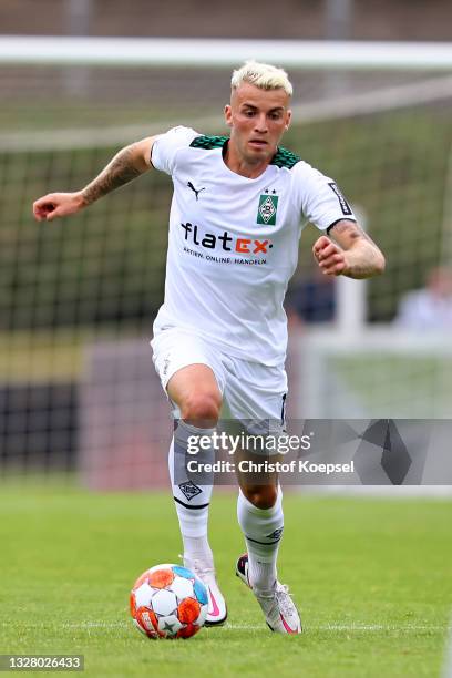 Jordan Beyer of Moenchengladbach runs with the ball during the pre-season Bundesliga match between Borussia Moenchengladbach and Viktoria Koeln at...