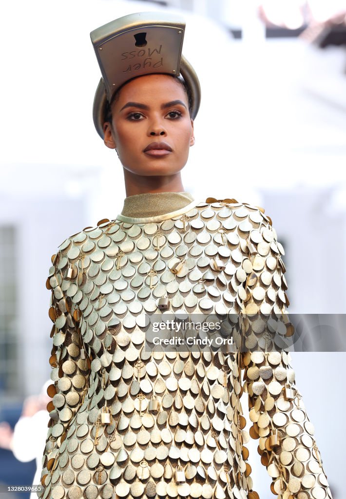 Pyer Moss Couture : Runway - Paris Fashion Week - Haute Couture Fall/Winter 2021/2022