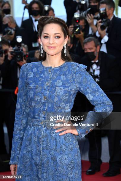 Marion Cotillard attends the "De Son Vivant " screening during the 74th annual Cannes Film Festival on July 10, 2021 in Cannes, France.