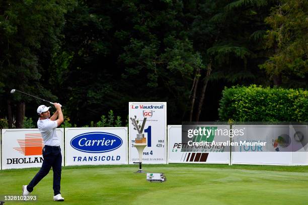 Ricardo Gouveia of Portugal pays his first shot on the 1st hole during Day Four of Le Vaudreuil Golf Challenge at Golf PGA France du Vaudreuil on...