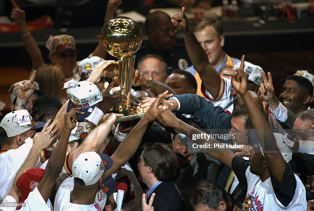 1995 Rockets Final Houston Rockets team victorious, with Larry O'Brien trophy and NBC ...