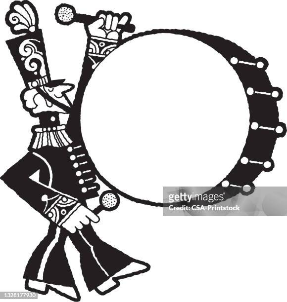 illustrazioni stock, clip art, cartoni animati e icone di tendenza di vista laterale dell'uomo che suona il tamburo - marciare