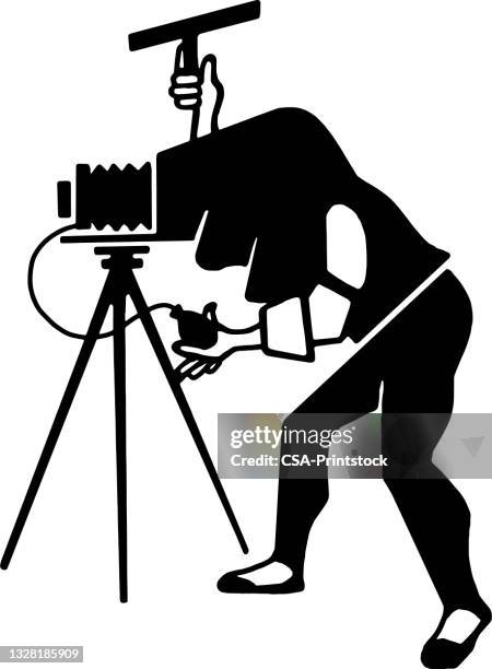 altmodische fotograf - tripod stock-grafiken, -clipart, -cartoons und -symbole