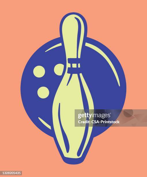 blick auf bowlingschüssel und pin - bowling pin stock-grafiken, -clipart, -cartoons und -symbole