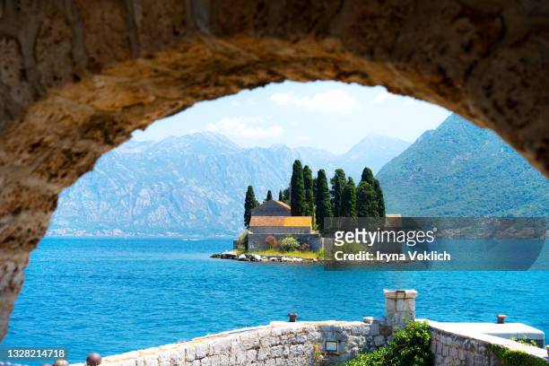 beautiful mediterranean landscape. st. george island near town perast, kotor bay, montenegro. - montenegro stock-fotos und bilder