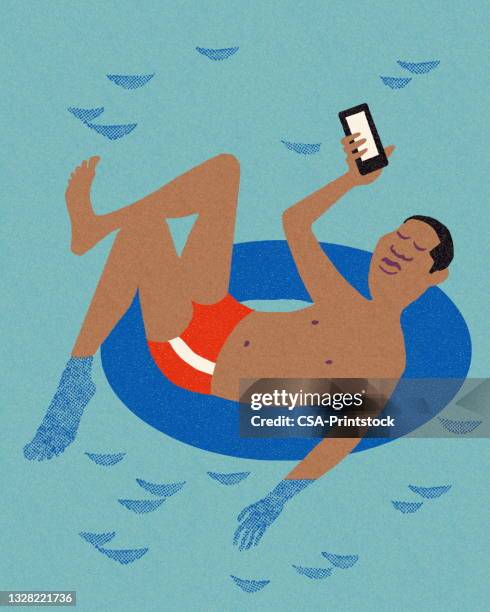 ilustrações, clipart, desenhos animados e ícones de homem descansando no inserção na piscina - black men in speedos