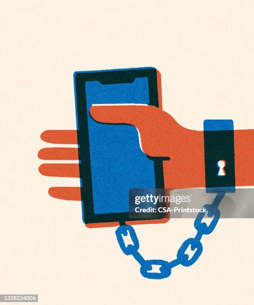 246 fotos e imágenes de Chained Hands - Getty Images 246 fotos e imágenes de Chained Hands - Getty Images