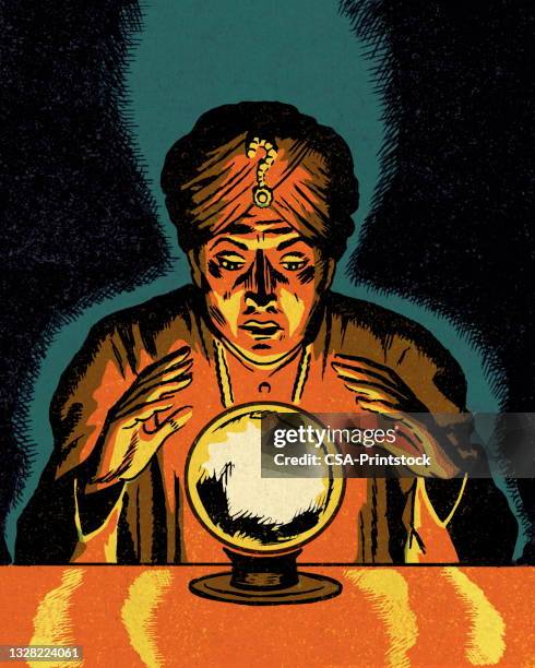 fortune teller looking in a crystal ball - 預言家 幅插畫檔、美工圖案、卡通及圖標