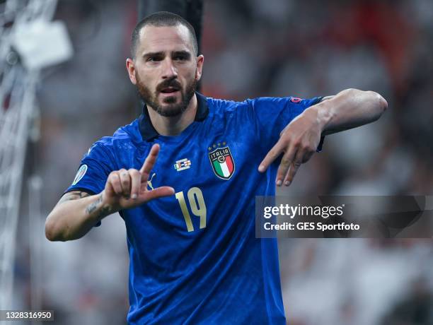 Cutter Bonucci Leonardo Bonucci Italy Italy Photos and Premium High Res Pictures ...