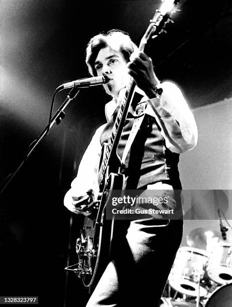 Bill Nelson of Be-Bop Deluxe performs on stage at Hammersmith Odeon, London, England, on February 26th, 1977.