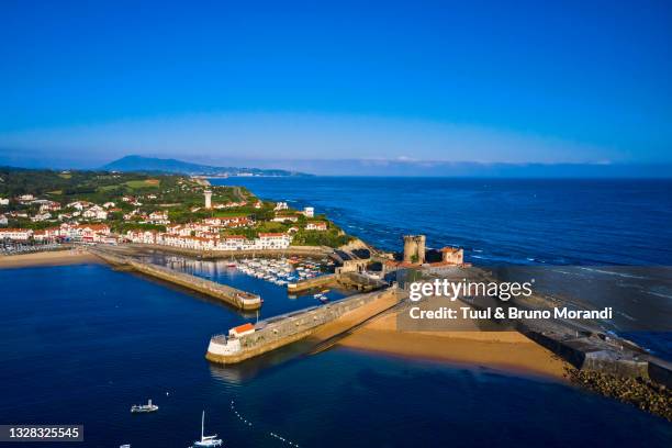 france, basque country, ciboure - ciboure stock-fotos und bilder