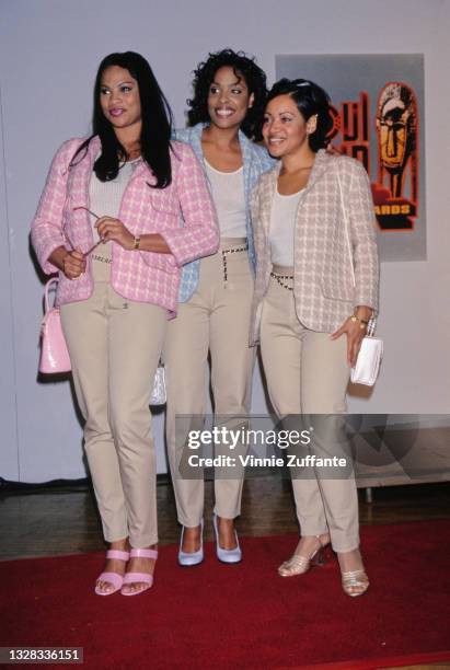 American hip-hop group Salt-N-Pepa arrive at the 10th Annual Soul Train Music Awards at the Shrine Auditorium in Los Angeles, California, 29th March...