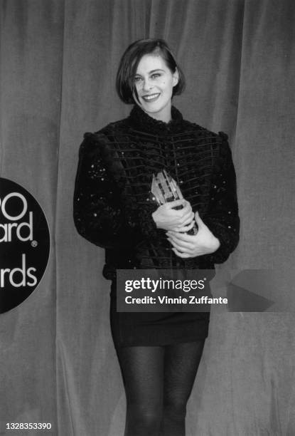 English singer and songwriter Lisa Stansfield attends the First Annual Billboard Music Awards at Barker Hangar in Santa Monica, California, 26th...