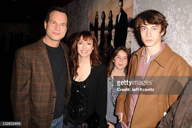 Actor Bill Paxton, Louise Paxton, Lydia Paxton and James Paxton arrive at HBO's "Big Love" Season 5 Premiere at Directors Guild Of America on January...