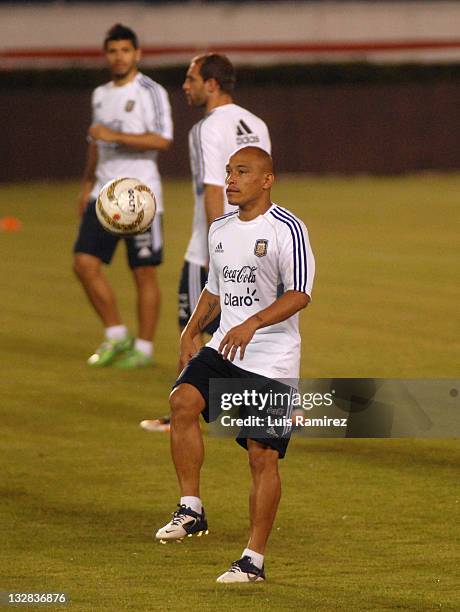 Clemente Rodriguez, from Argentina, pays with a ball during the scouting of the Estadio Metropolitano Roberto Melendez prior to the match of tomorrow...